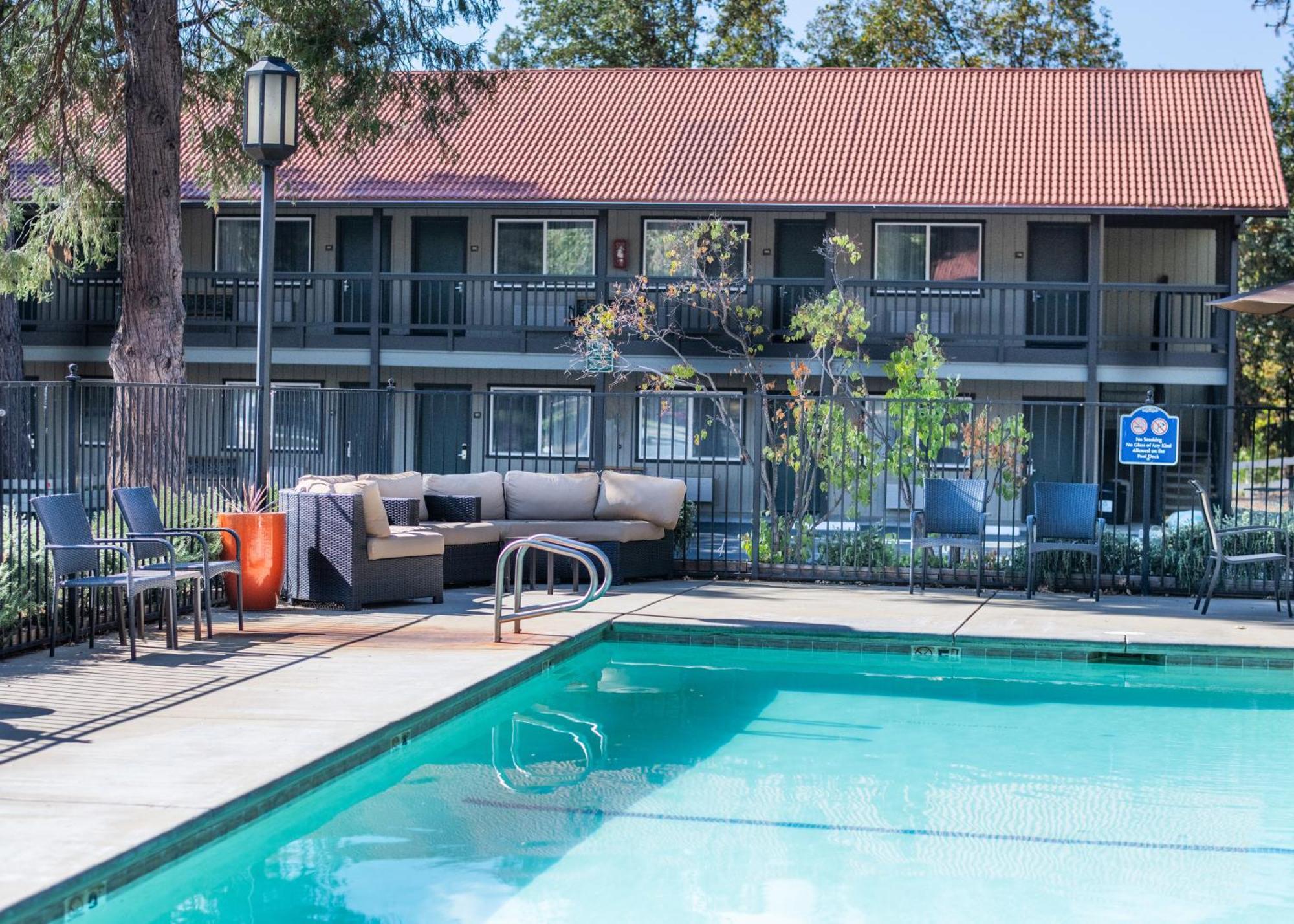 Yosemite Westgate Lodge Groveland Bagian luar foto