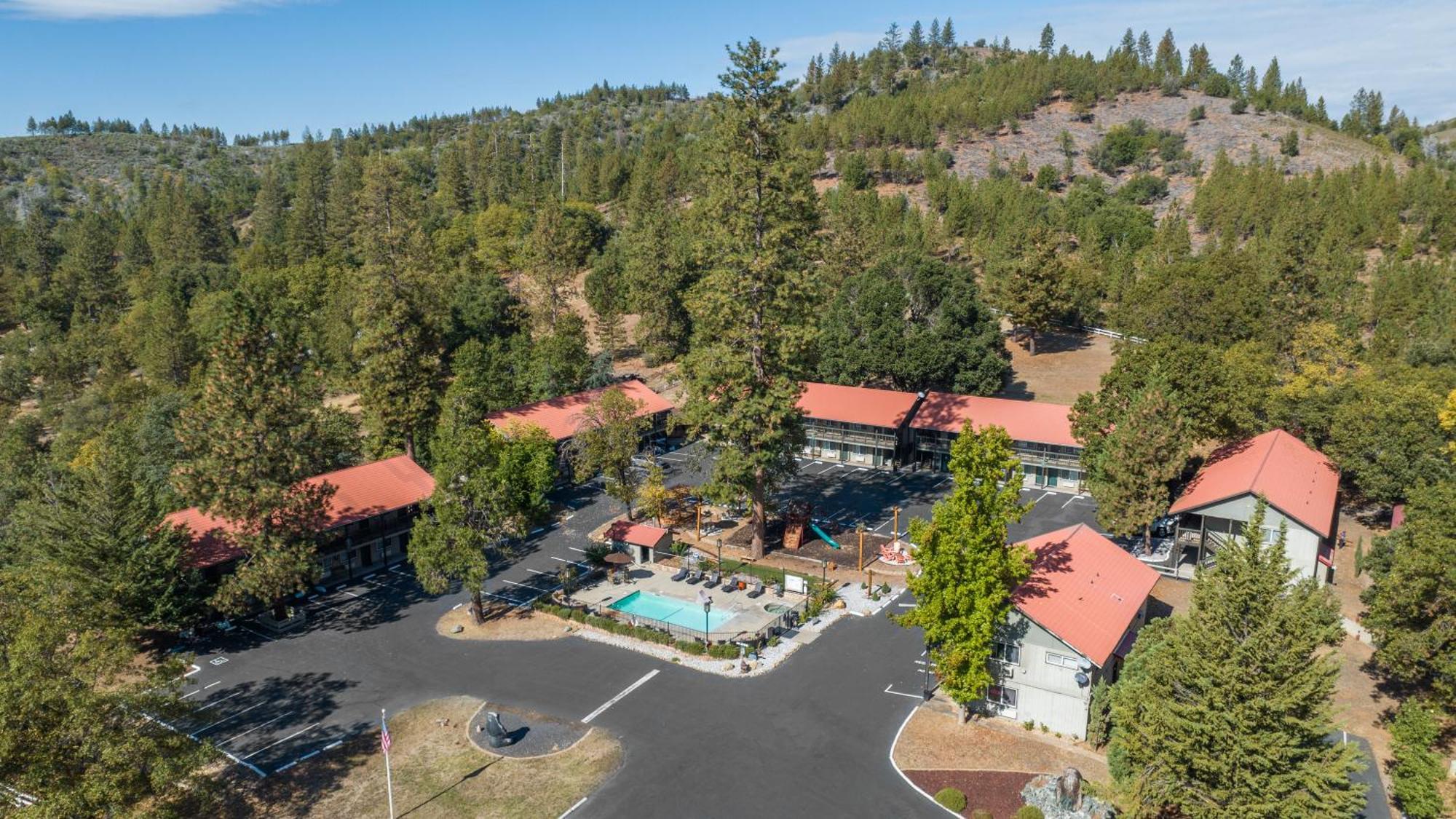 Yosemite Westgate Lodge Groveland Bagian luar foto