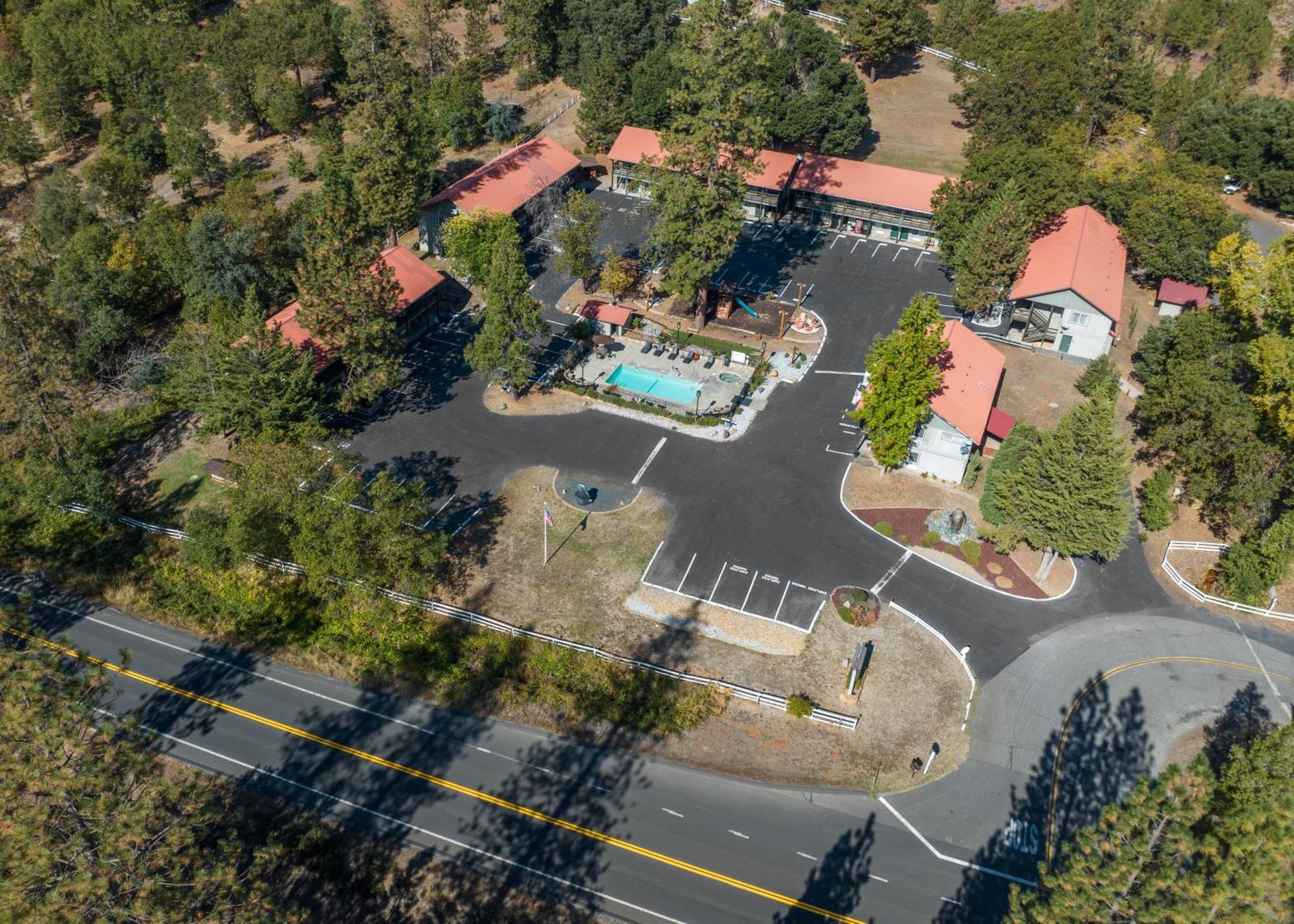 Yosemite Westgate Lodge Groveland Bagian luar foto